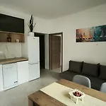 Appartement Apartmaji Ri-100 *
