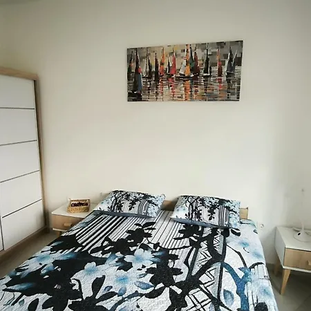 Apartmaji Ri-100 Apartman *