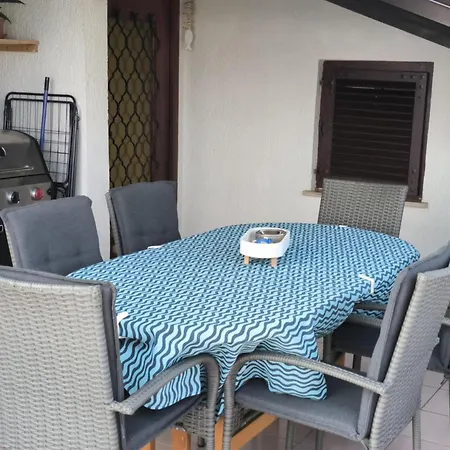 Apartment Apartmaji Ri-100